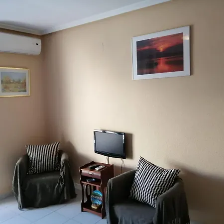 Apartmán Ideally Located Between The Sea And The Center